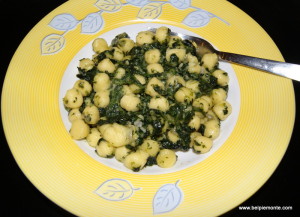Gnocchi with spinach and gorgonzola cheese 