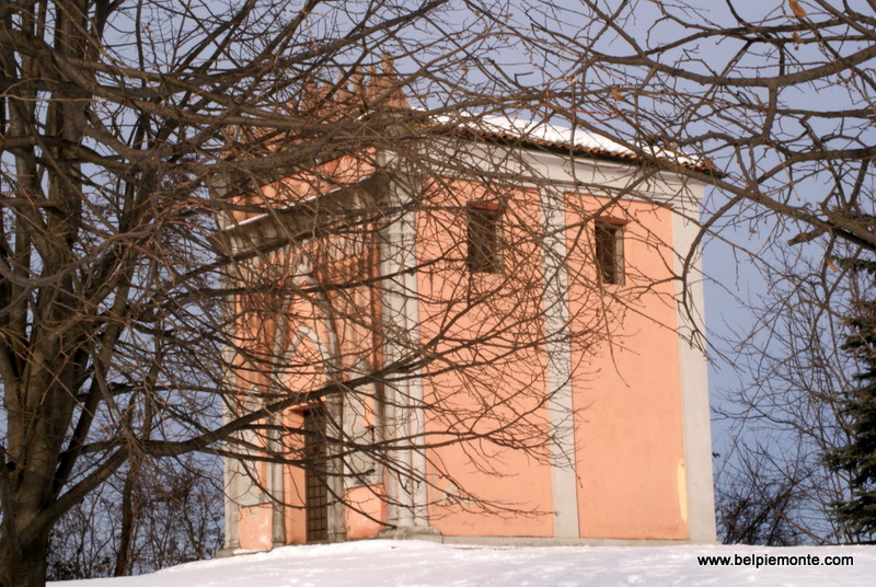 Cappella San Pietro, Barolo, Piemonte, Italia