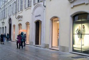 Chanel butik w Turynie, Włochy